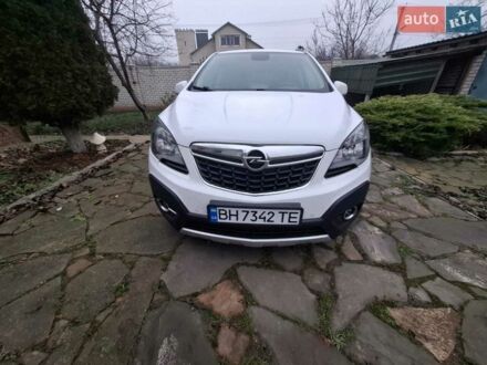 Белый Опель Mokka, объемом двигателя 1.6 л и пробегом 206 тыс. км за 11200 $, фото 1 на Automoto.ua