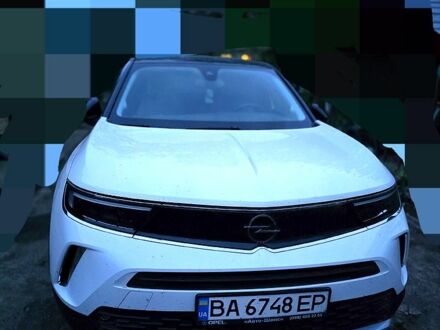 Опель Mokka 2021 в Долинской на Automoto.ua Белый Опель Mokka, объемом двигателя 1.2 л и пробегом 18 тыс. км за 21500 $, фото 1 на Automoto.ua