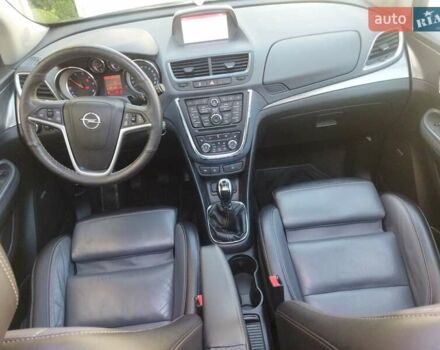 Черный Опель Mokka, объемом двигателя 1.7 л и пробегом 245 тыс. км за 10499 $, фото 7 на Automoto.ua