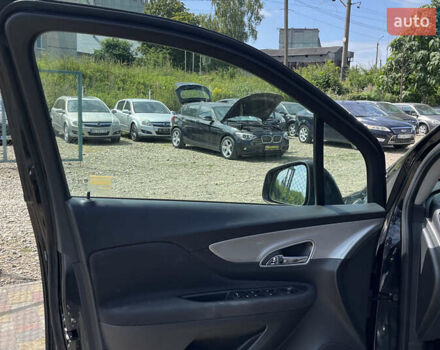 Чорний Опель Mokka, об'ємом двигуна 1.36 л та пробігом 160 тис. км за 12500 $, фото 10 на Automoto.ua