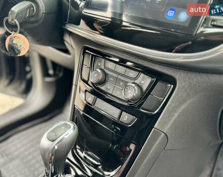Черный Опель Mokka, объемом двигателя 1.4 л и пробегом 172 тыс. км за 13950 $, фото 119 на Automoto.ua
