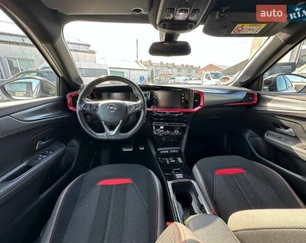Белый Опель Mokka-e, объемом двигателя 0 л и пробегом 35 тыс. км за 17000 $, фото 22 на Automoto.ua