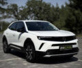 Білий Опель Mokka-e, об'ємом двигуна 0 л та пробігом 58 тис. км за 17300 $, фото 2 на Automoto.ua