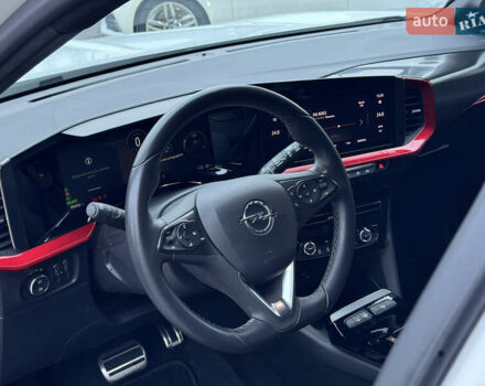 Белый Опель Mokka-e, объемом двигателя 0 л и пробегом 85 тыс. км за 15900 $, фото 20 на Automoto.ua