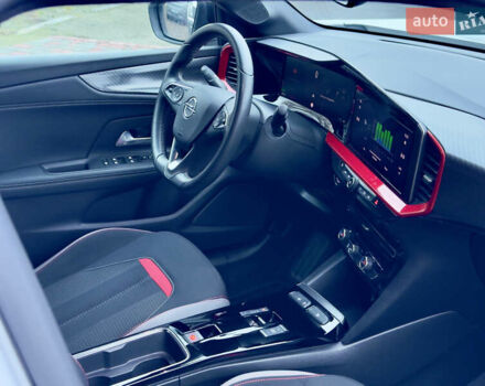 Белый Опель Mokka-e, объемом двигателя 0 л и пробегом 85 тыс. км за 15900 $, фото 1 на Automoto.ua