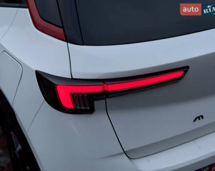 Белый Опель Mokka-e, объемом двигателя 0 л и пробегом 85 тыс. км за 15900 $, фото 36 на Automoto.ua