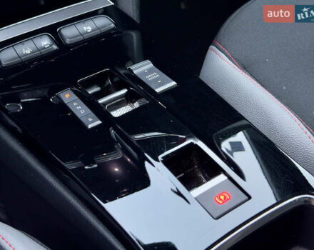 Белый Опель Mokka-e, объемом двигателя 0 л и пробегом 85 тыс. км за 15900 $, фото 24 на Automoto.ua