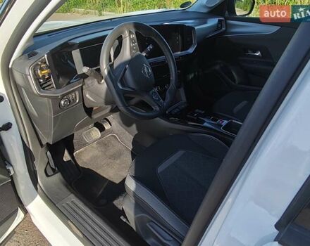Білий Опель Mokka-e, об'ємом двигуна 0 л та пробігом 37 тис. км за 18000 $, фото 10 на Automoto.ua