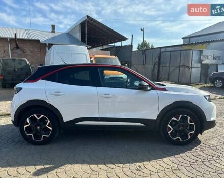Белый Опель Mokka-e, объемом двигателя 0 л и пробегом 35 тыс. км за 17000 $, фото 4 на Automoto.ua