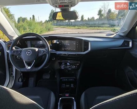 Білий Опель Mokka-e, об'ємом двигуна 0 л та пробігом 37 тис. км за 18000 $, фото 20 на Automoto.ua