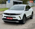 Белый Опель Mokka-e, объемом двигателя 0 л и пробегом 68 тыс. км за 16650 $, фото 2 на Automoto.ua