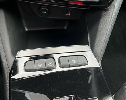 Опель Mokka-e 2021 у Івано-Франківську на Automoto.ua Білий Опель Mokka-e, об'ємом двигуна 0 л та пробігом 21 тис. км за 19800 $, фото 12 на Automoto.ua