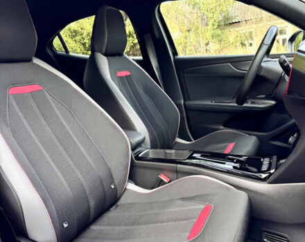 Білий Опель Mokka-e, об'ємом двигуна 0 л та пробігом 26 тис. км за 18500 $, фото 7 на Automoto.ua