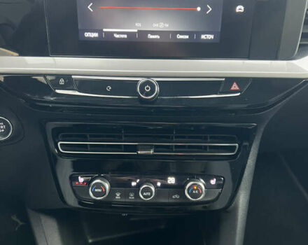 Белый Опель Mokka-e, объемом двигателя 0 л и пробегом 54 тыс. км за 15300 $, фото 24 на Automoto.ua