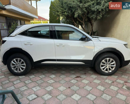 Белый Опель Mokka-e, объемом двигателя 0 л и пробегом 27 тыс. км за 15800 $, фото 11 на Automoto.ua