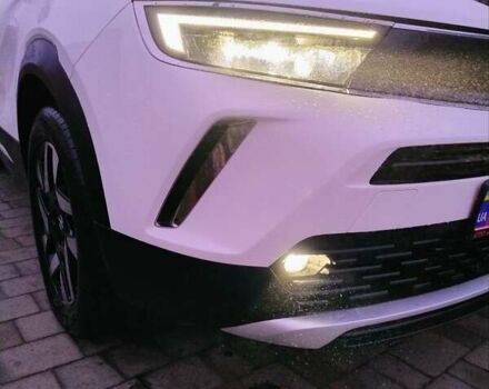 Белый Опель Mokka-e, объемом двигателя 0 л и пробегом 43 тыс. км за 15955 $, фото 2 на Automoto.ua