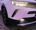 Белый Опель Mokka-e, объемом двигателя 0 л и пробегом 43 тыс. км за 15955 $, фото 2 на Automoto.ua