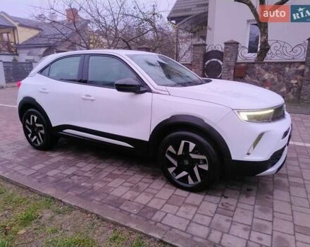 Белый Опель Mokka-e, объемом двигателя 0 л и пробегом 43 тыс. км за 15955 $, фото 7 на Automoto.ua
