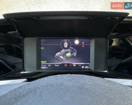 Белый Опель Mokka-e, объемом двигателя 0 л и пробегом 27 тыс. км за 15800 $, фото 23 на Automoto.ua