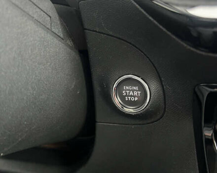 Белый Опель Mokka-e, объемом двигателя 0 л и пробегом 54 тыс. км за 15300 $, фото 27 на Automoto.ua