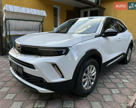 Белый Опель Mokka-e, объемом двигателя 0 л и пробегом 27 тыс. км за 15800 $, фото 6 на Automoto.ua