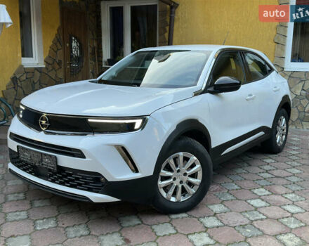 Белый Опель Mokka-e, объемом двигателя 0 л и пробегом 27 тыс. км за 15800 $, фото 16 на Automoto.ua
