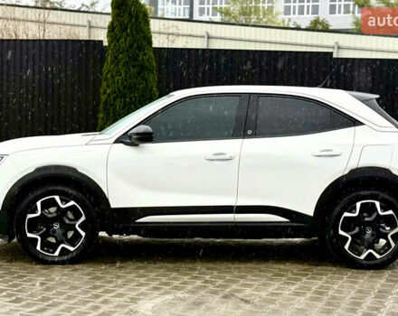 Белый Опель Mokka-e, объемом двигателя 0 л и пробегом 50 тыс. км за 16700 $, фото 25 на Automoto.ua