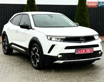 Белый Опель Mokka-e, объемом двигателя 0 л и пробегом 50 тыс. км за 16700 $, фото 19 на Automoto.ua