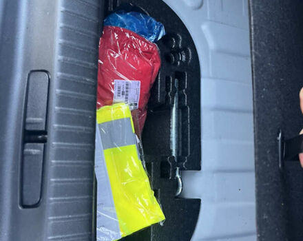 Белый Опель Mokka-e, объемом двигателя 0 л и пробегом 50 тыс. км за 16900 $, фото 21 на Automoto.ua