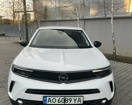 Белый Опель Mokka-e, объемом двигателя 0 л и пробегом 54 тыс. км за 15300 $, фото 1 на Automoto.ua
