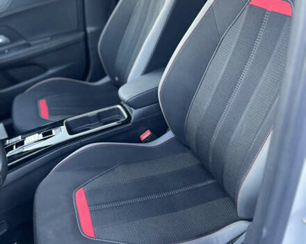 Белый Опель Mokka-e, объемом двигателя 0 л и пробегом 50 тыс. км за 16900 $, фото 16 на Automoto.ua