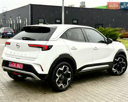 Белый Опель Mokka-e, объемом двигателя 0 л и пробегом 50 тыс. км за 16700 $, фото 16 на Automoto.ua