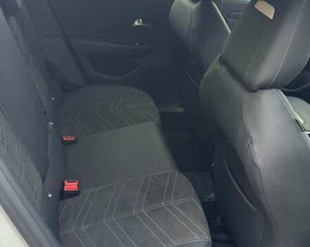 Белый Опель Mokka-e, объемом двигателя 0 л и пробегом 29 тыс. км за 18000 $, фото 8 на Automoto.ua