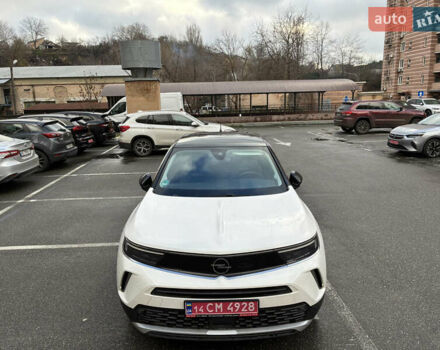 Білий Опель Mokka-e, об'ємом двигуна 0 л та пробігом 8 тис. км за 18500 $, фото 1 на Automoto.ua