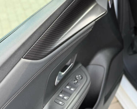 Білий Опель Mokka-e, об'ємом двигуна 0 л та пробігом 1 тис. км за 27315 $, фото 16 на Automoto.ua