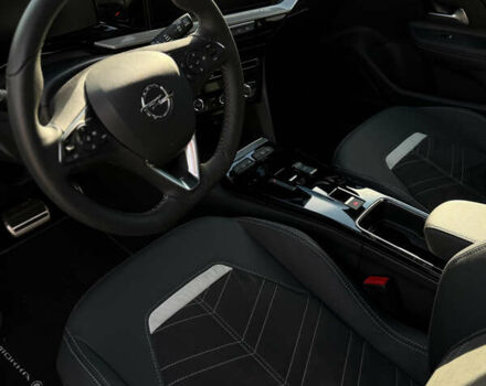 Білий Опель Mokka-e, об'ємом двигуна 0 л та пробігом 1 тис. км за 27315 $, фото 18 на Automoto.ua