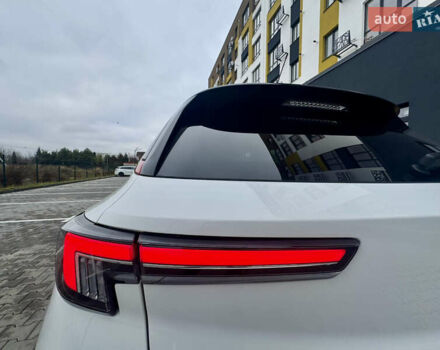 Белый Опель Mokka-e, объемом двигателя 0 л и пробегом 14 тыс. км за 18900 $, фото 9 на Automoto.ua