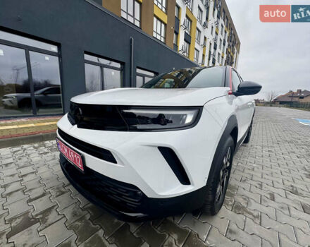 Белый Опель Mokka-e, объемом двигателя 0 л и пробегом 14 тыс. км за 18900 $, фото 10 на Automoto.ua