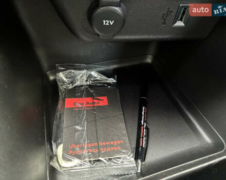 Білий Опель Mokka-e, об'ємом двигуна 0 л та пробігом 8 тис. км за 18500 $, фото 19 на Automoto.ua