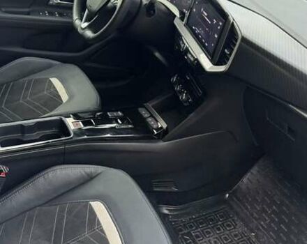 Белый Опель Mokka-e, объемом двигателя 0 л и пробегом 29 тыс. км за 18000 $, фото 7 на Automoto.ua