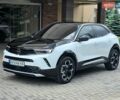 Белый Опель Mokka-e, объемом двигателя 0 л и пробегом 37 тыс. км за 18500 $, фото 1 на Automoto.ua