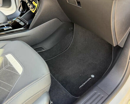 Білий Опель Mokka-e, об'ємом двигуна 0 л та пробігом 1 тис. км за 27315 $, фото 24 на Automoto.ua