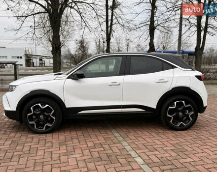 Белый Опель Mokka-e, объемом двигателя 0 л и пробегом 29 тыс. км за 16700 $, фото 23 на Automoto.ua
