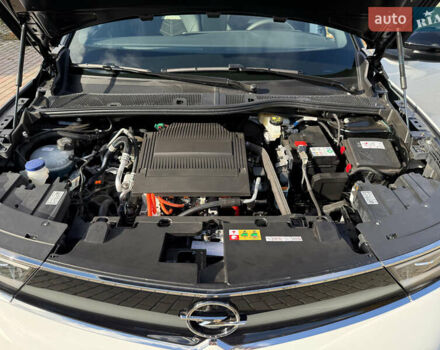 Білий Опель Mokka-e, об'ємом двигуна 0 л та пробігом 1 тис. км за 27315 $, фото 9 на Automoto.ua