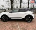 Білий Опель Mokka-e, об'ємом двигуна 0 л та пробігом 29 тис. км за 16700 $, фото 15 на Automoto.ua