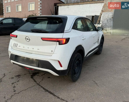 Білий Опель Mokka-e, об'ємом двигуна 0 л та пробігом 17 тис. км за 13600 $, фото 3 на Automoto.ua