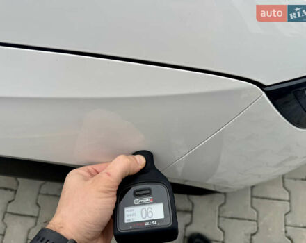 Белый Опель Mokka-e, объемом двигателя 0 л и пробегом 14 тыс. км за 18900 $, фото 59 на Automoto.ua