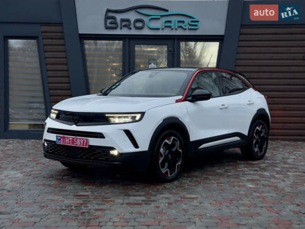Белый Опель Mokka-e, объемом двигателя 0 л и пробегом 85 тыс. км за 15900 $, фото 1 на Automoto.ua