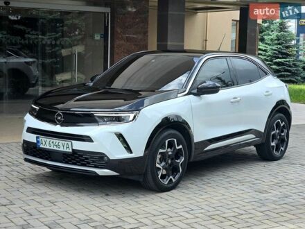 Белый Опель Mokka-e, объемом двигателя 0 л и пробегом 37 тыс. км за 18500 $, фото 1 на Automoto.ua
