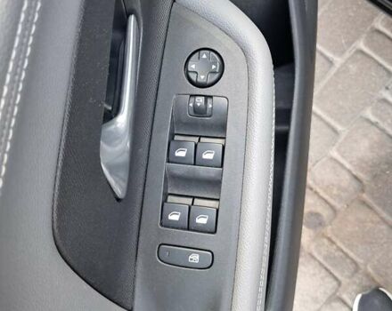 Чорний Опель Mokka-e, об'ємом двигуна 0 л та пробігом 35 тис. км за 17900 $, фото 16 на Automoto.ua
